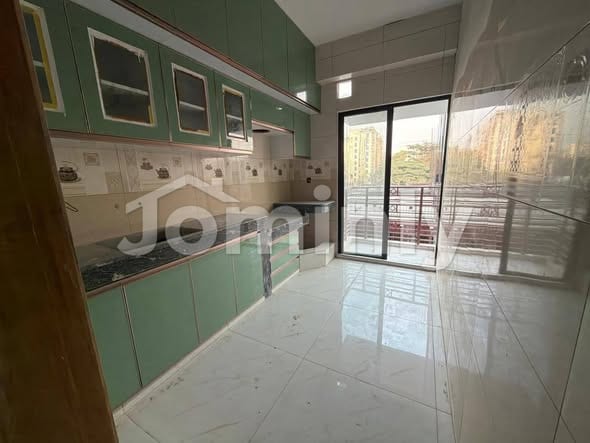 1,600 SQFT (148.64 SQM) Ready Apartment for Sale | Bashundhara Residential Area Block E | South Facing | G+7 Building - 2