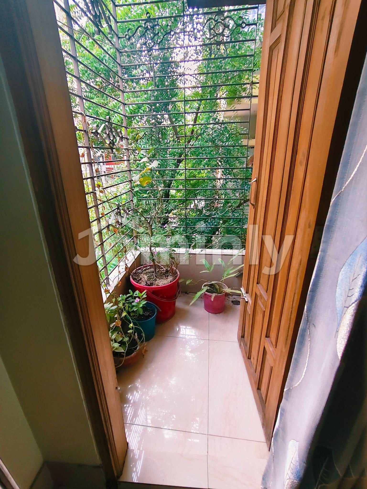 2750 Sqft South-Facing Luxury Single Unit 4 BHK Ready Apartment in North Pallabi R/A, Mirpur | 2nd Floor (3rd Level) | Titas Gas, 6 Balconies, Car Park & Interior Fitted - 5