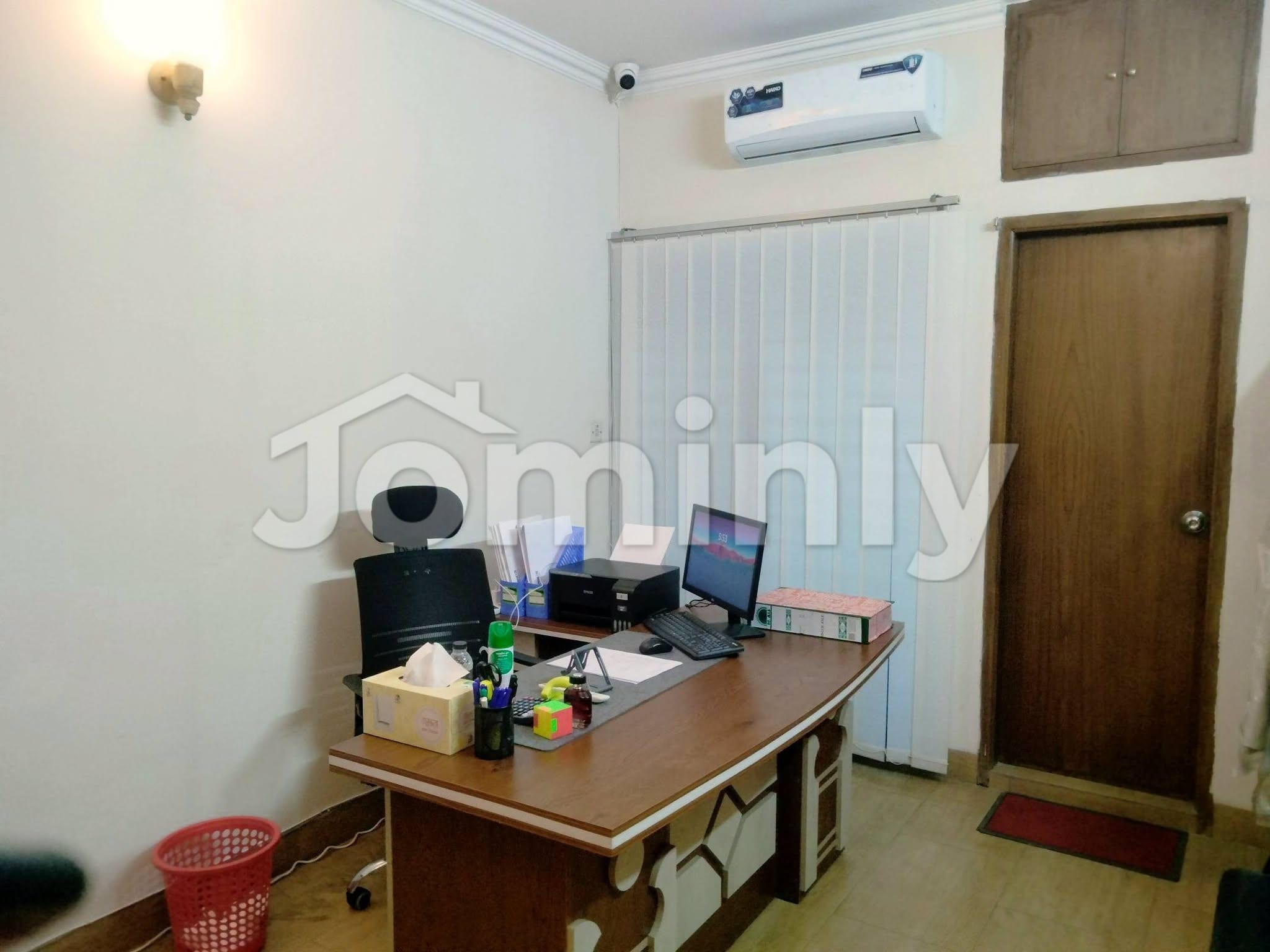 Prime 1,500 SQFT Unfurnished Commercial Office Space for Rent in Banani South | 2nd Floor | Urban Luxury Listing