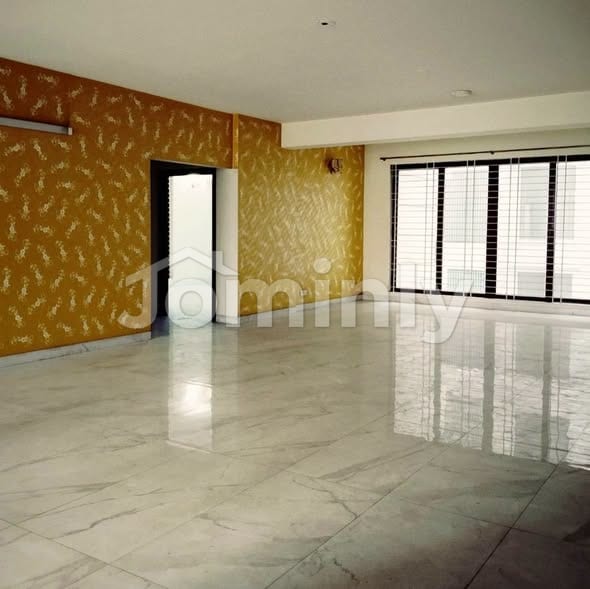 Spacious 4,600 SQFT Commercial Office Space for Rent in Gulshan | 4 Executive Rooms | 24/7 Power Backup - 2