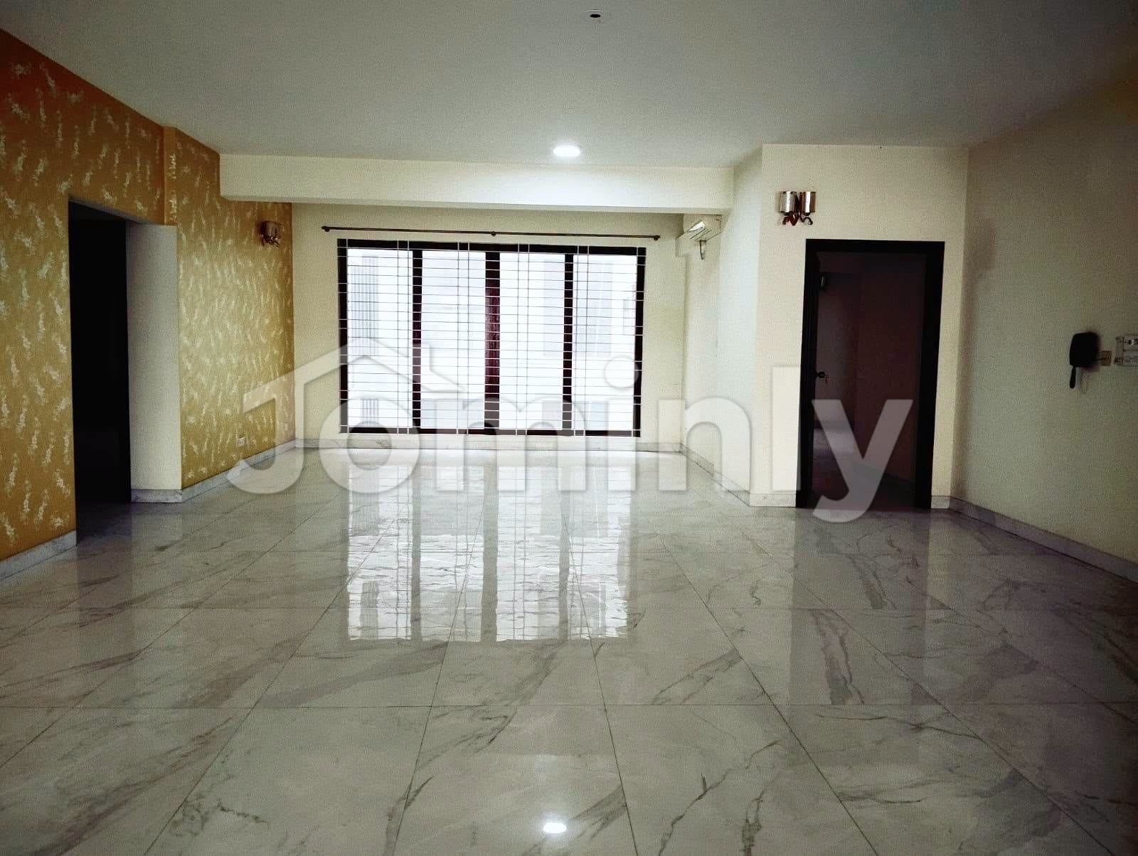 Spacious 4,600 SQFT Commercial Office Space for Rent in Gulshan | 4 Executive Rooms | 24/7 Power Backup - 3
