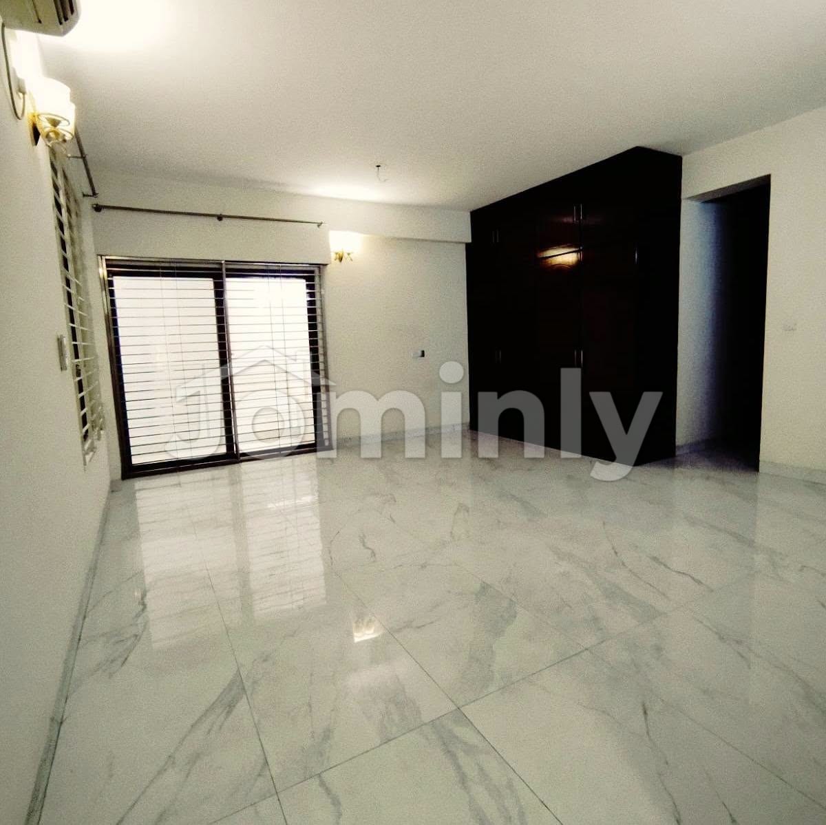 Spacious 4,600 SQFT Commercial Office Space for Rent in Gulshan | 4 Executive Rooms | 24/7 Power Backup - 4