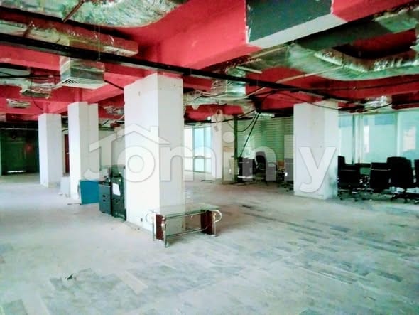 Exclusive 5,800 SQFT Commercial Open Office Space for Rent on Gulshan Avenue | Central AC | 2 Parkings