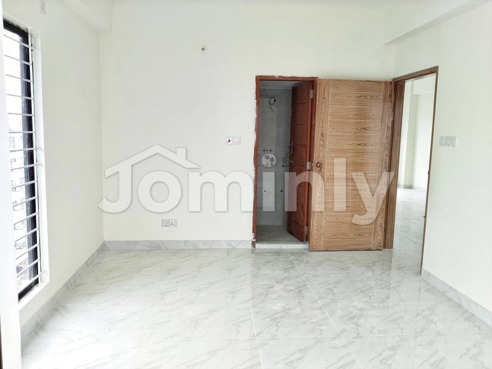 1550 SQFT Single Unit Top-Floor Apartment | Block L, Bashundhara R/A | Level 7 | 3 Beds, 3 Baths, 2 Verandas, Lift, Generator & 24/7 Security - 3