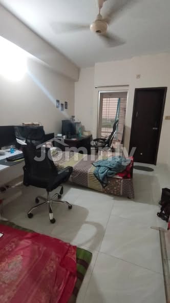 1325 SQFT 3-Bedroom North-Facing Apartment for Sale | Turag Housing, Mohammadpur | North Facing | Road Width Not Available | 3 Beds, 3 Baths & 2 Balconies - 5
