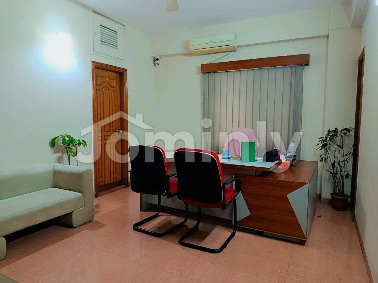 3200 Sqft Fully Furnished Commercial Office Space for Rent in Gulshan 1 - 5