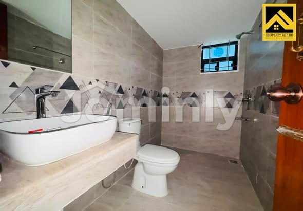 Spacious 2200 Sqft 4 BHK Apartment for Rent in Bashundhara R/A - 4