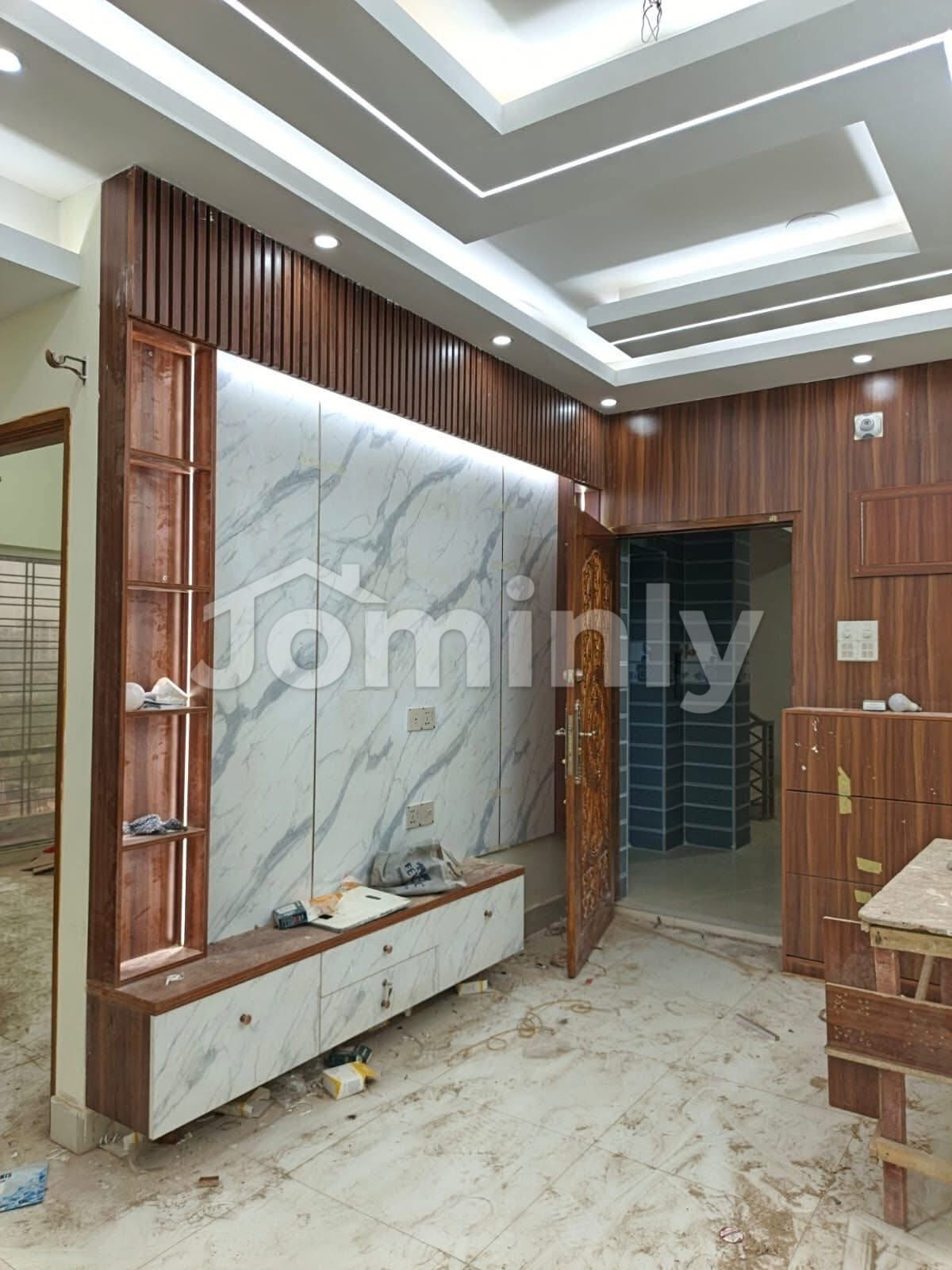 1370 Apartments for Sale | Prime Location, Banasree | Near Faizur Rahman School & Farazy Hospital | South Facing | 3 Beds, 3 Baths, 3 Balconies, 2 Lifts, Substation & Custom Interior Opportunity