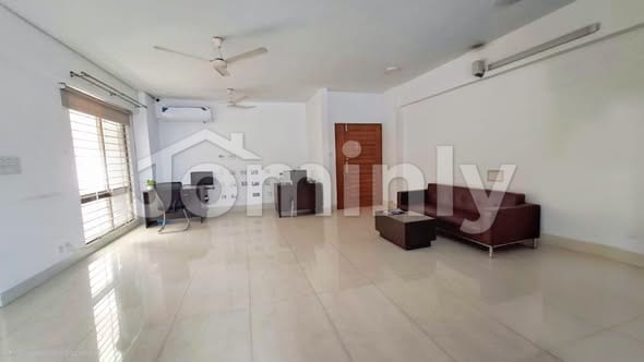 2450 Sqft Ready Office Space for Rent in Banani - 2