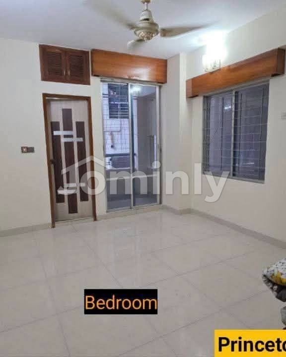 2990 SQFT 4-Bed Apartment with Titas Gas & 2 Car Parkings | Green Road, Near Comfort Hospital | 3rd Floor | 4 Beds, 5 Baths, 3 Balconies, Family Living & Titas Gas - 4