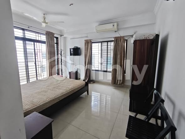 2500 Sqft Semi-Interior North-Facing 4-Bedroom Luxury Flat for Rent in Block-J Bashundhara R/A - 3