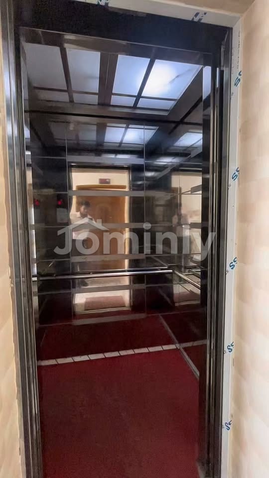 1600 Sqft 3-Bedroom Top Floor Flat with Parking for Sale in Sector 13 Uttara - 3