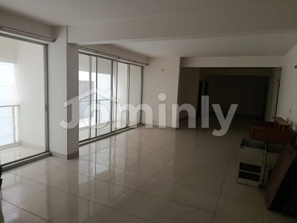 2740 Sqft East-Facing 4-Bedroom Luxury Flat with Titas Gas & Parking for Sale in BM Goli New Eskaton Road Banglamotor