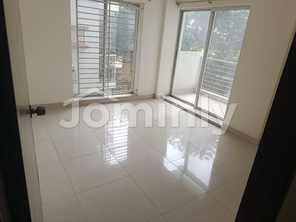 2740 Sqft East-Facing 4-Bedroom Luxury Flat with Titas Gas & Parking for Sale in BM Goli New Eskaton Road Banglamotor - 4