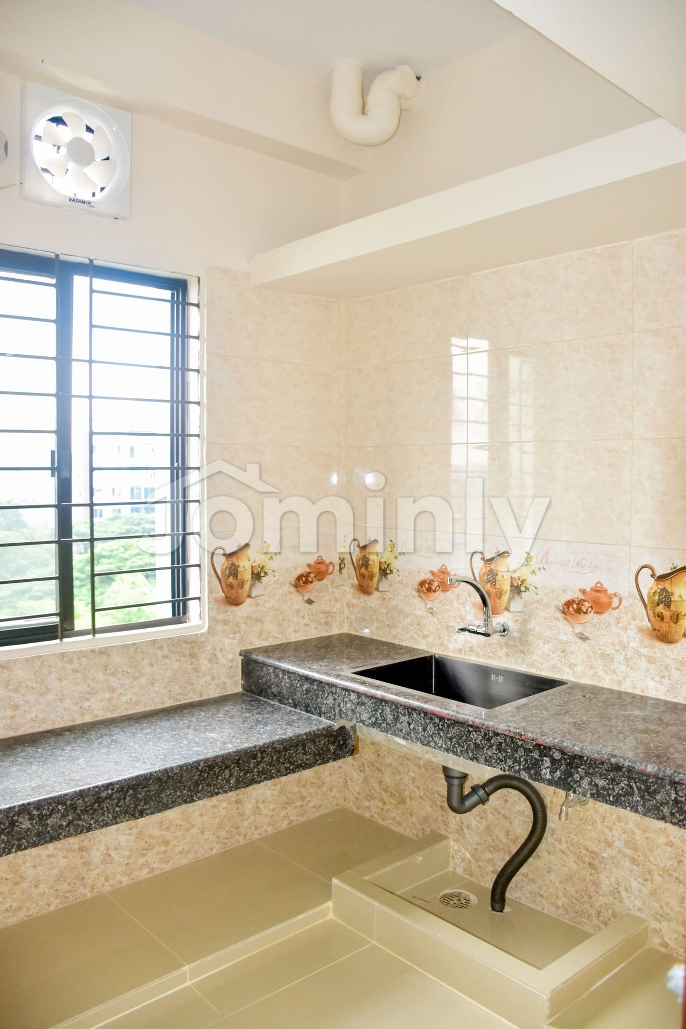 1100 Sqft South-Facing 3-Bedroom Flat with Parking for Sale in DFL Dream House-16 Block-A Green Model Town Manda - 2