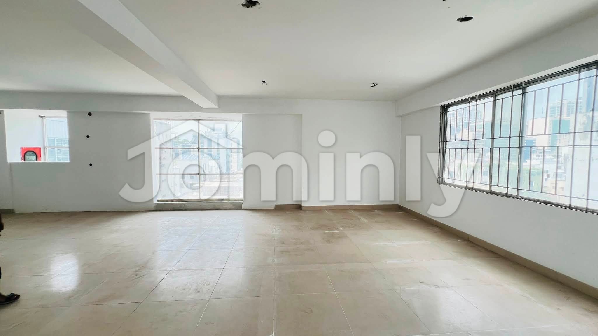 3100 SQFT 10th Floor Commercial Open Layout Space for Rent | Prime Location, Banani, Dhaka - 4