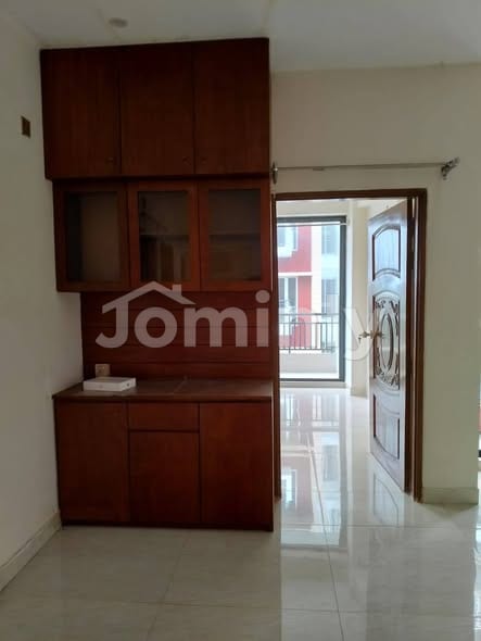 1630 Sqft South-Facing 3-Bedroom Vacant 1-Year Used Flat with Parking on 3rd Floor in Block-L Bashundhara R/A - 5