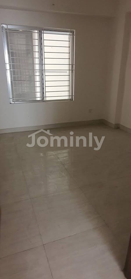 Brand New 1520 SQFT 3-Bedroom South-Facing 3rd Floor Flat for Sale | Block H, Bashundhara R/A, Dhaka - 4