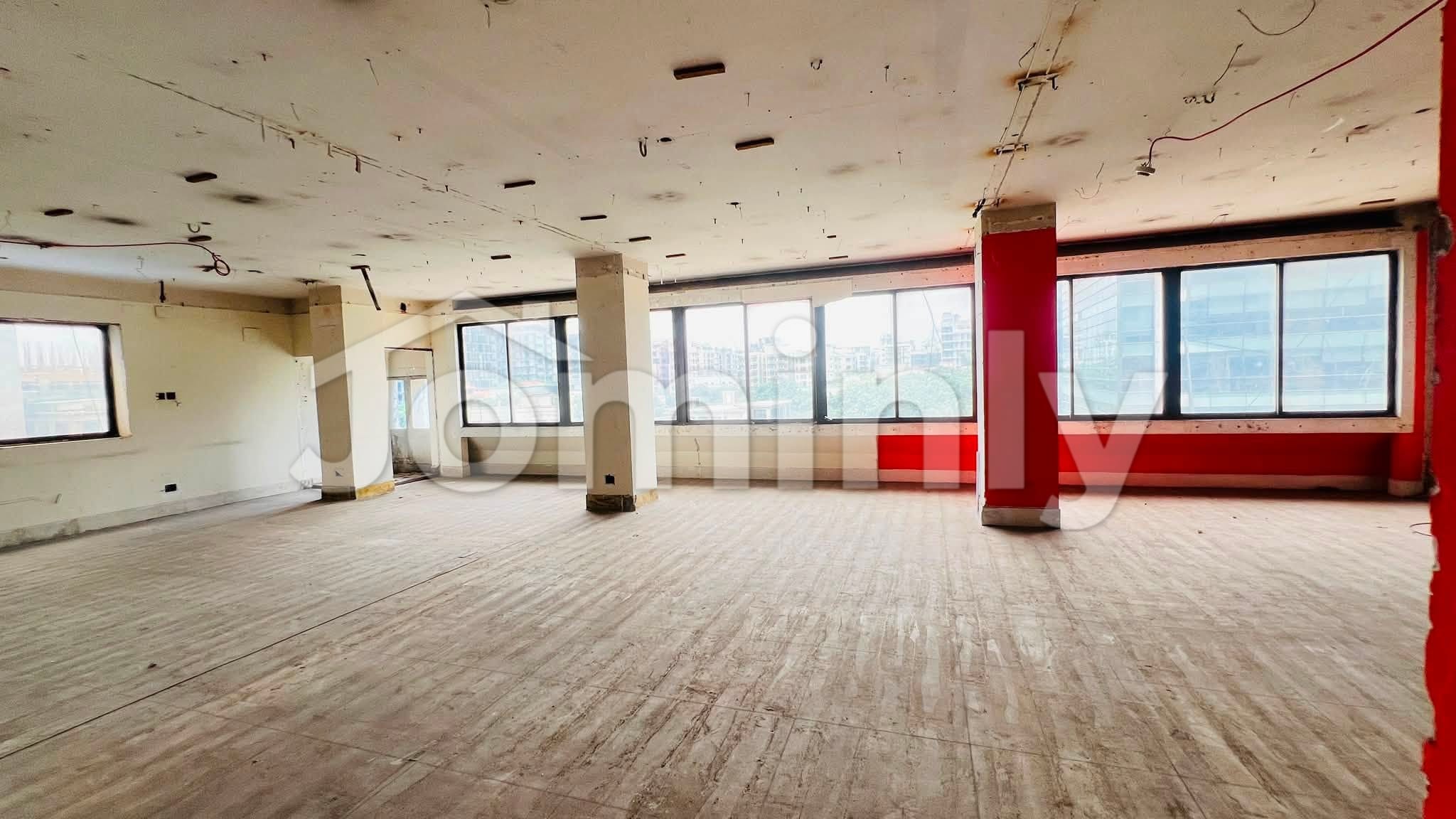 2200 SQFT 7th Floor Commercial Office Space for Rent | Banani Prime Commercial Hub, Dhaka | 2 Lifts Available - 4