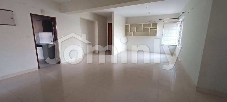 2605 SQFT 3-Bedroom South-Facing 12th Floor Ready Luxury Apartment for Sale | Shanta Garden, 50/B New Eskaton, Dhaka | 1 Car Parking - 3