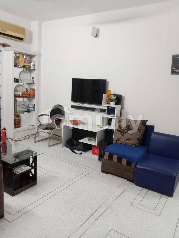 1300 SQFT 3-Bedroom South-West Corner Used Apartment for Sale | Baridhara DOHS, Dhaka | 3rd Floor (3B) | Dedicated Parking & Titas Gas