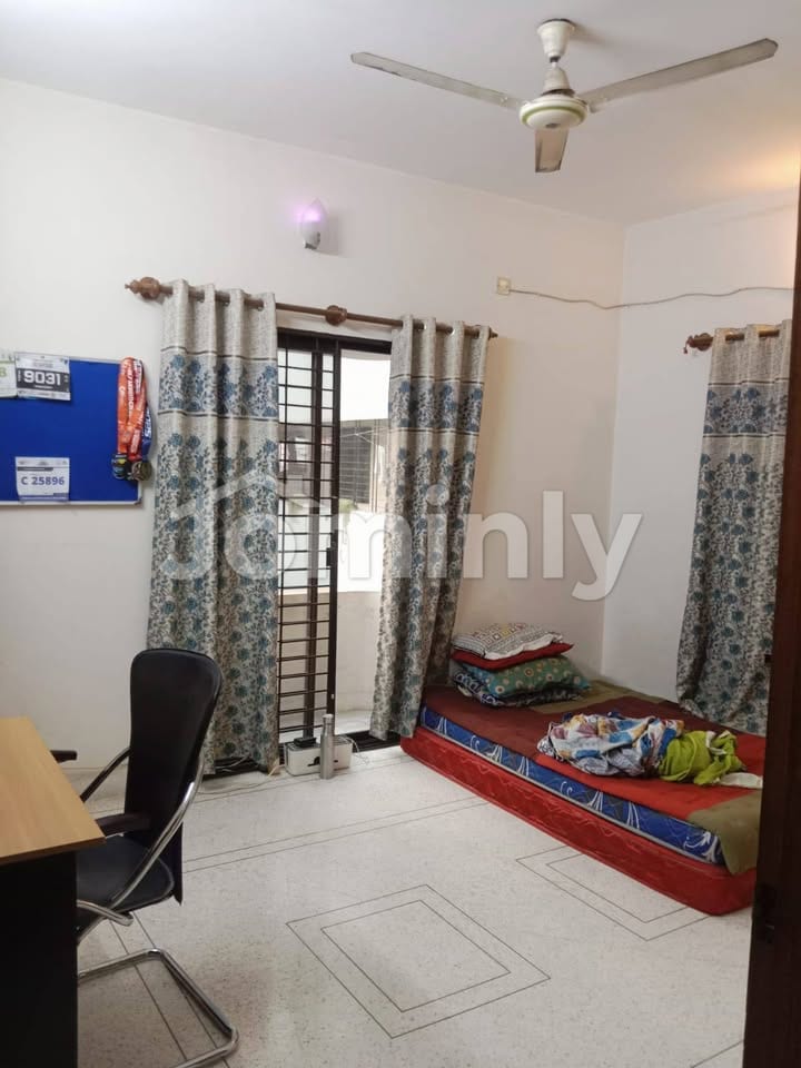 1300 SQFT 3-Bedroom South-West Corner Used Apartment for Sale | Baridhara DOHS, Dhaka | 3rd Floor (3B) | Dedicated Parking & Titas Gas - 5