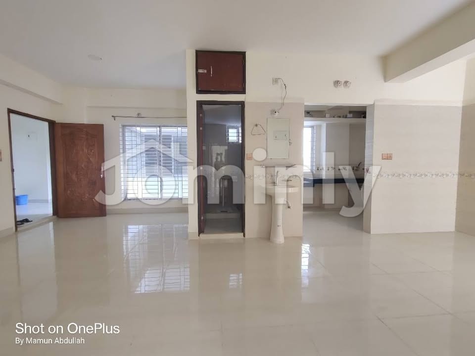 1364 Sqft 3-Bedroom Ready Flat with Parking & Bank Loan Facility 650 Meters from Gulshan-Badda Link Road