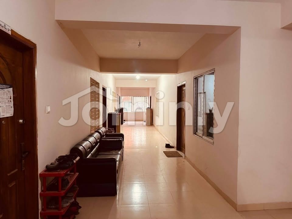 1391 Sqft 1st Floor (Unit 2A) 3-Bedroom Used Ready Flat with Parking & Full Generator Backup 1-Min Walk from Kazipara Metro Station