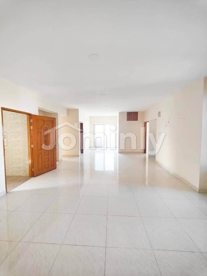 1850 Sqft 11th Floor North-East Corner Flat in Premier Garden Block-C Road-4 Bashundhara R/A
