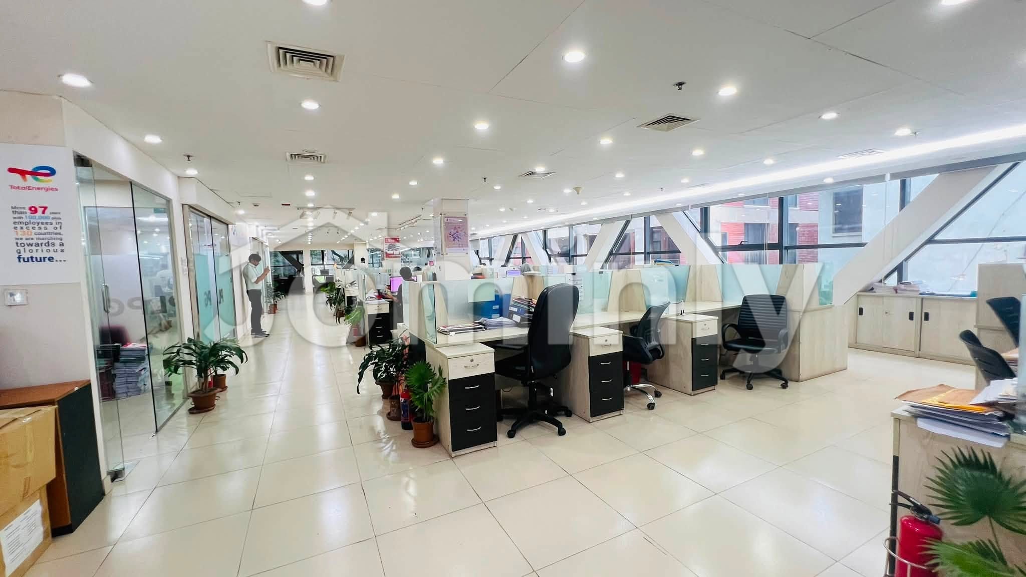 8,427 SQFT Premium Commercial Compliance Floor for Rent | Main Commercial Zone, Gulshan, Dhaka | Double Glazed Glass & 4 Dedicated Parking Spaces