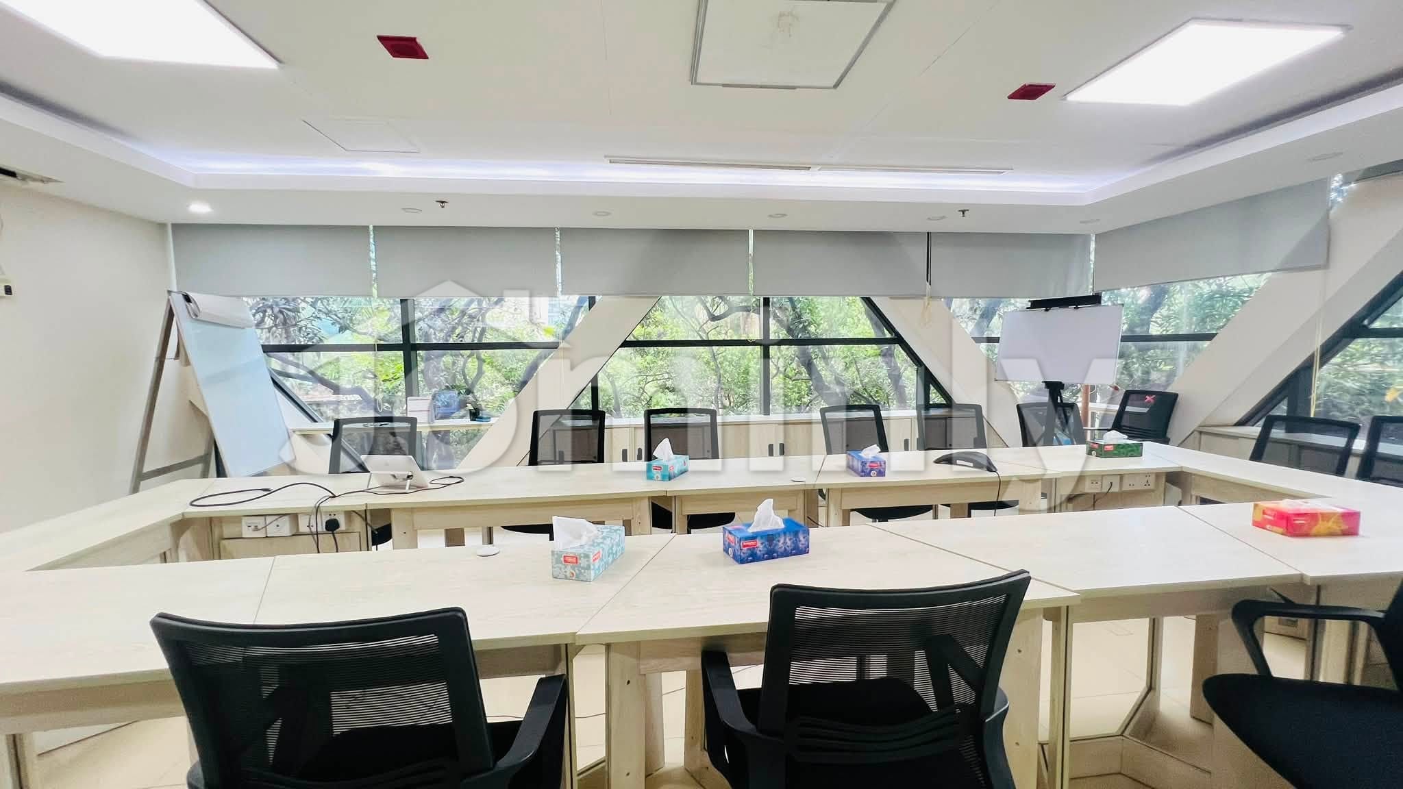 8,427 SQFT Premium Commercial Compliance Floor for Rent | Main Commercial Zone, Gulshan, Dhaka | Double Glazed Glass & 4 Dedicated Parking Spaces - 2