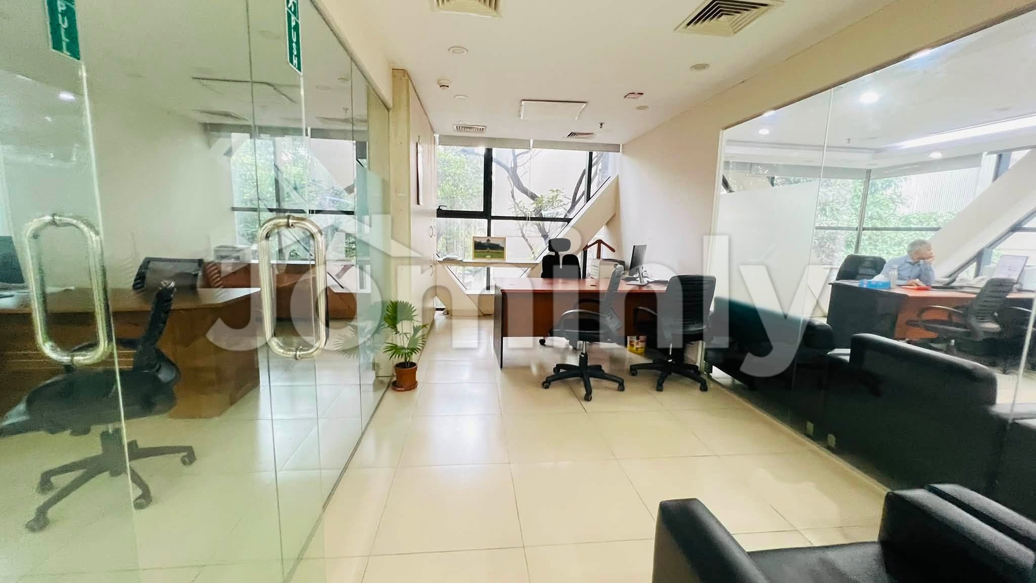 8,427 SQFT Premium Commercial Compliance Floor for Rent | Main Commercial Zone, Gulshan, Dhaka | Double Glazed Glass & 4 Dedicated Parking Spaces - 3