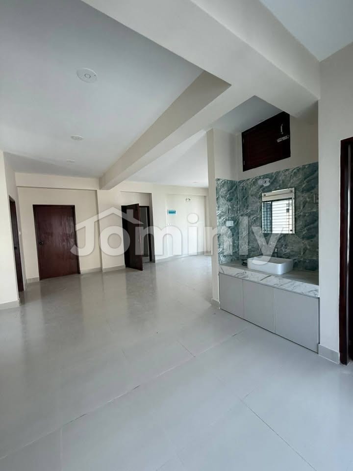1850 Sqft Single-Unit 7th Floor North-Facing Flat in Pacific Landmark Block-F Road-18 Bashundhara R/A - 3