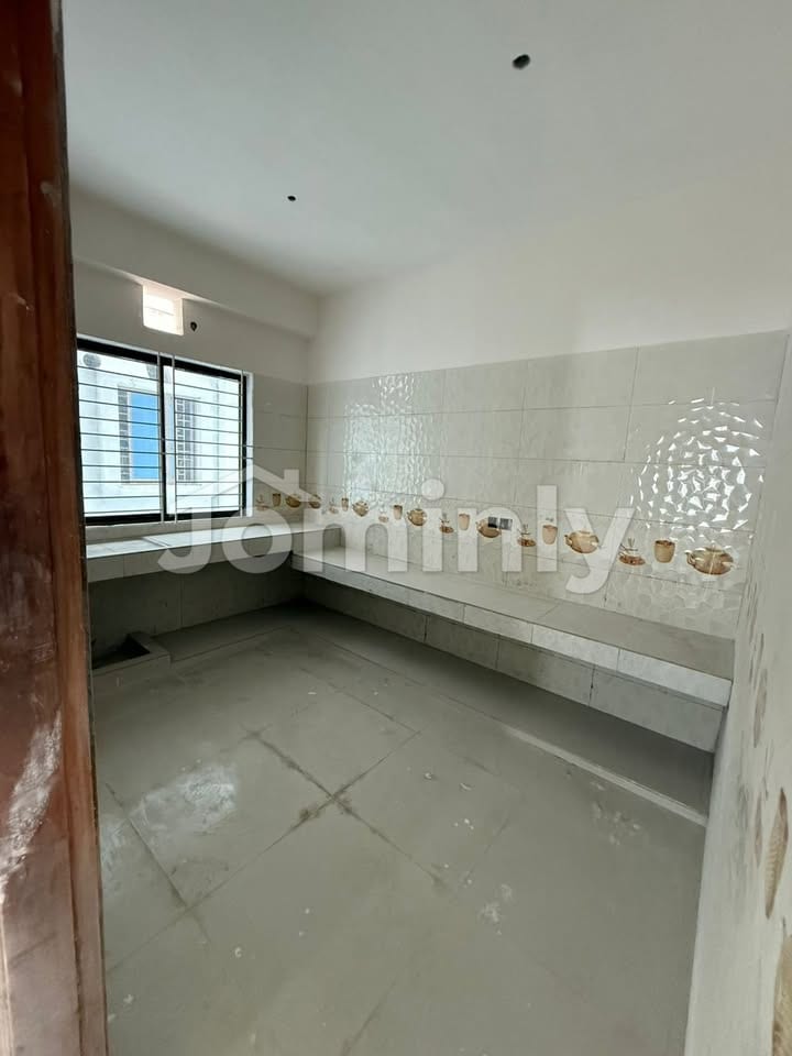 G+6 Full Residential Building Landmark Khonika with 6 Flats for Sale in Block-L Sector-2 Aftabnagar - 3