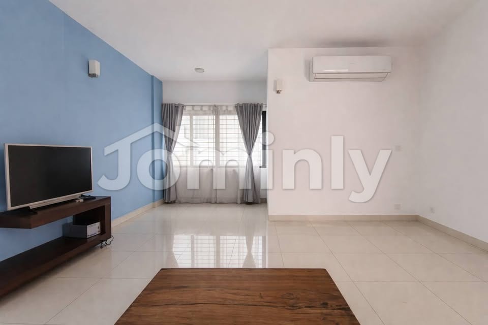 2456 Sqft 1st Floor South-Facing Flat with Parking in Jahanara Akash Legacy Road-122 Gulshan-1 - 2