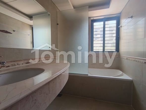 2456 Sqft 1st Floor South-Facing Flat with Parking in Jahanara Akash Legacy Road-122 Gulshan-1 - 5