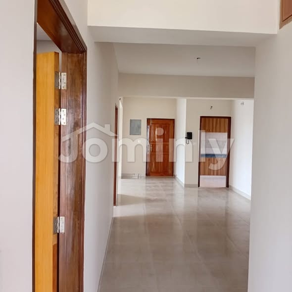 2351 Sqft South-East Corner Single-Unit Flat in Sector-7 Road-27 Uttara - 2