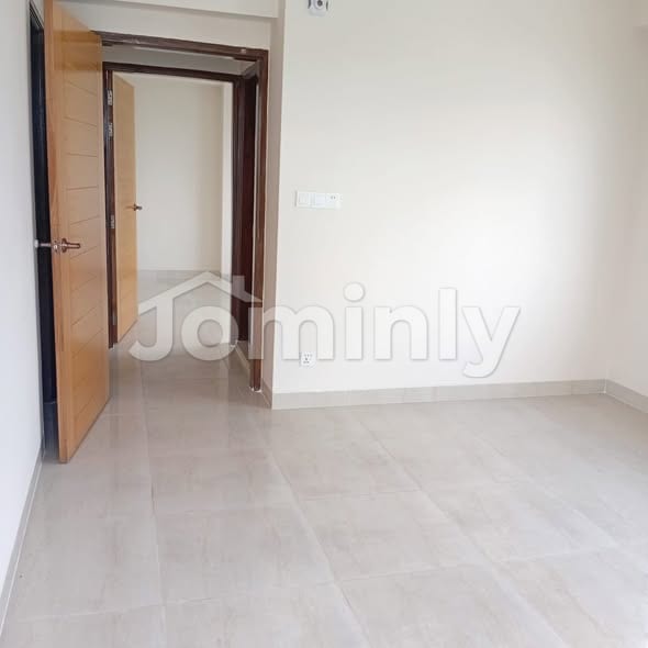2351 Sqft South-East Corner Single-Unit Flat in Sector-7 Road-27 Uttara - 5