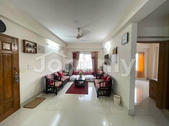 Used 1610 SQFT South Facing Single Unit Apartment for Sale in Block G, Bashundhara R/A, Dhaka