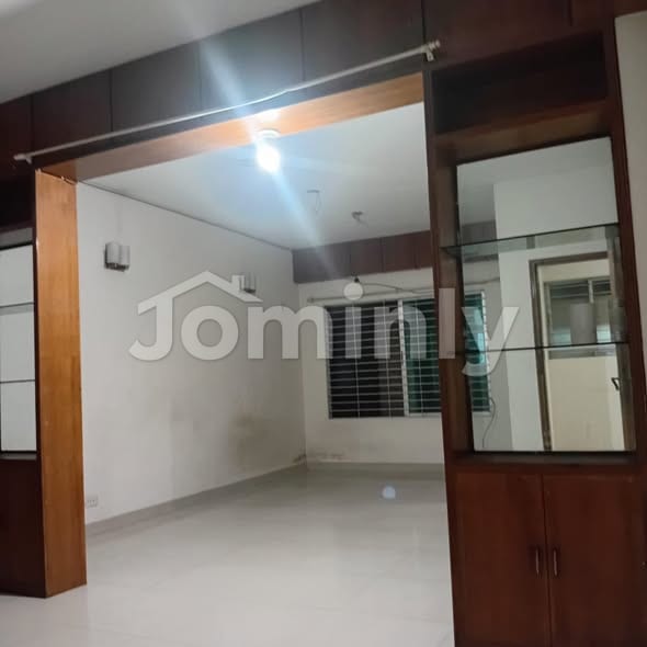 Luxurious 1500 SQFT 3 BHK Ready Apartment with Titas Gas Connection on 2nd Floor in North Tolarbag, Mirpur-1, Dhaka - 3
