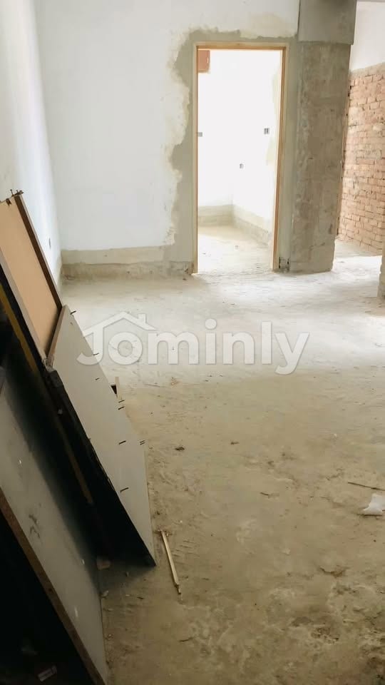 Urgent Sale: 950 SQFT 3 BHK Ready Apartment on 7th Floor in Block A Entrance, Bashundhara Riverview, South Keraniganj, Dhaka