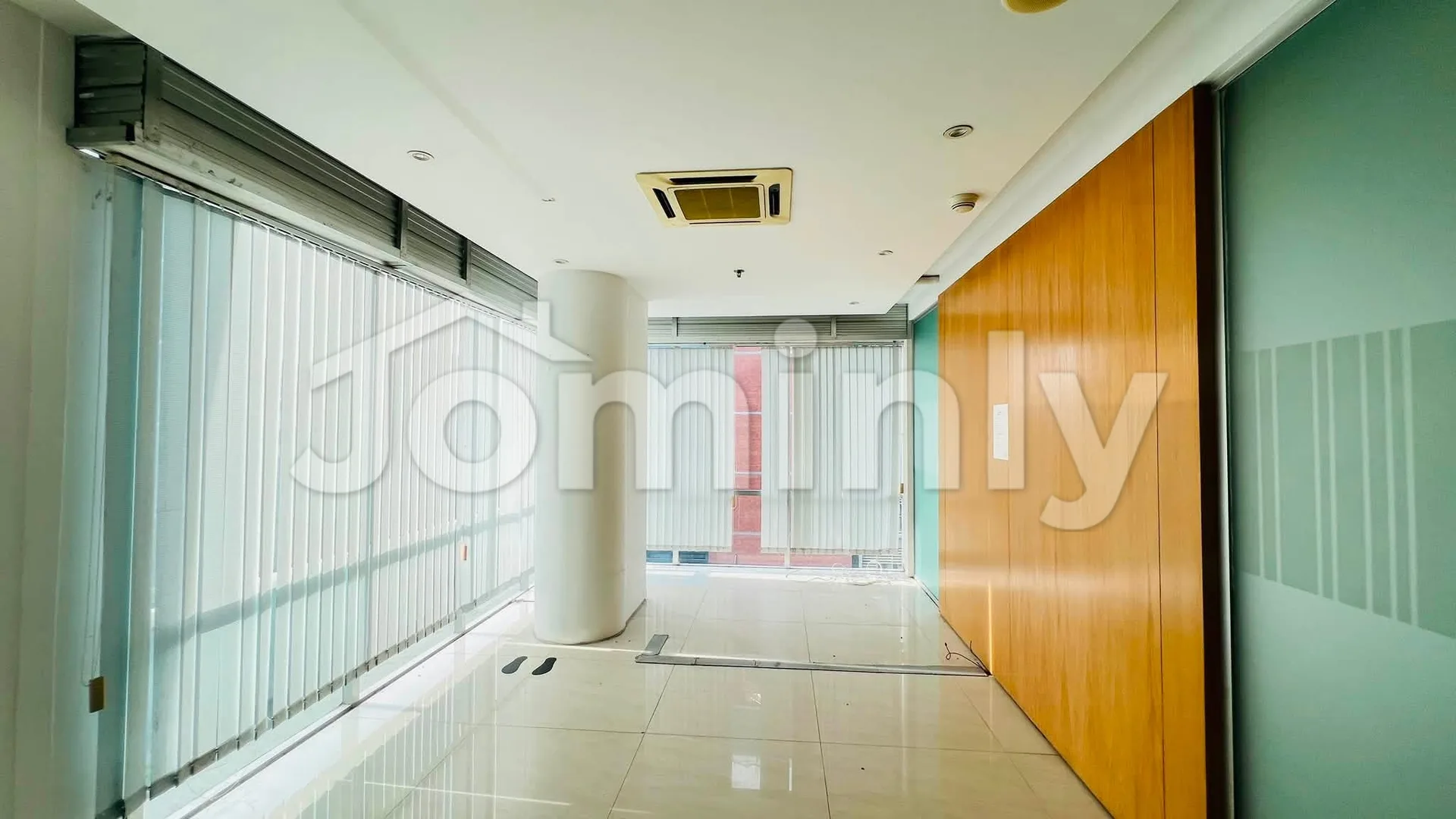 7470 SQFT Semi-Furnished 5th Floor Commercial Office Space for Rent | Central AC & 4 Parking | Gulshan, Dhaka - 2
