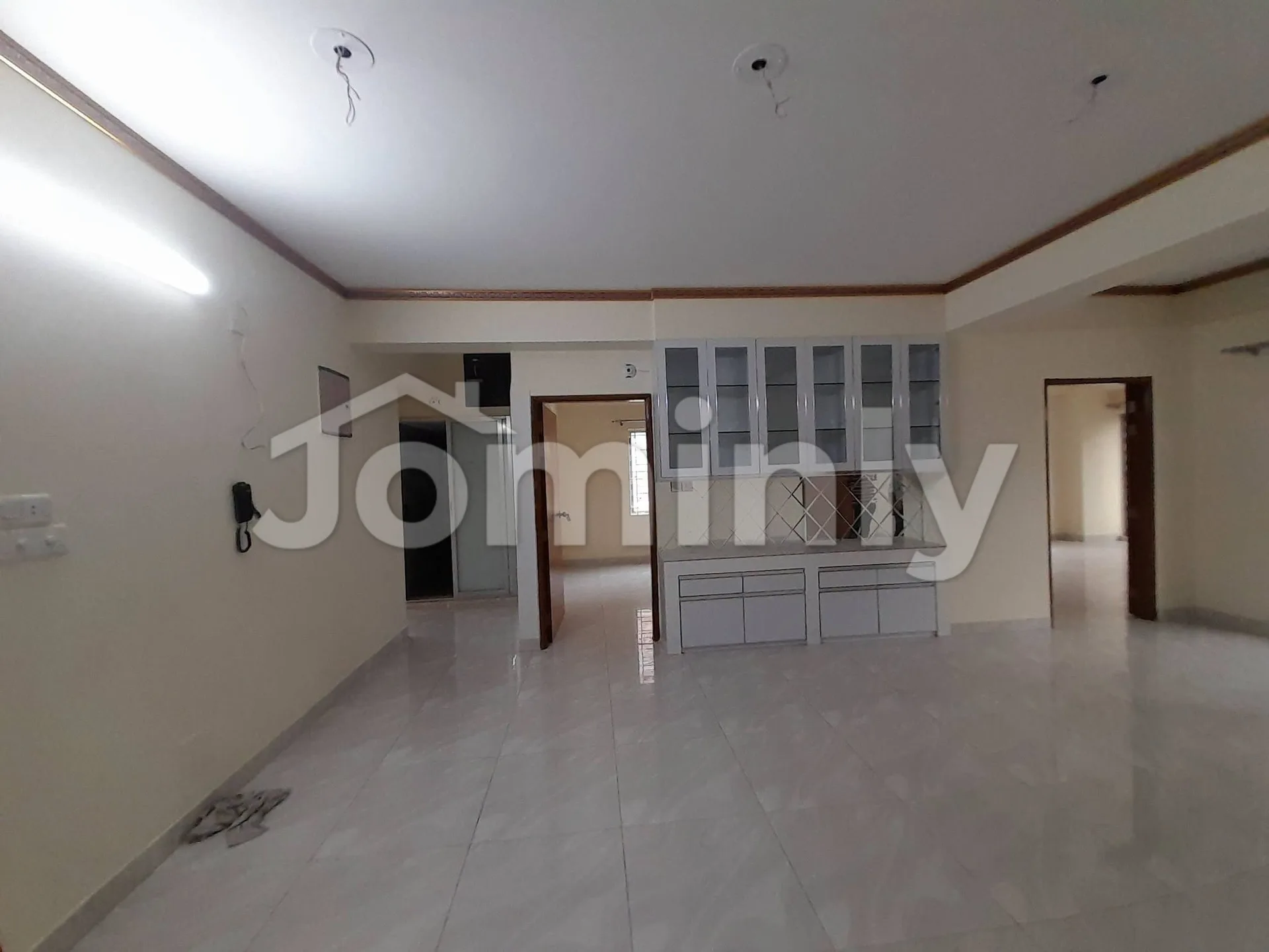 2200 Sqft South Facing Luxury Apartment for Rent | Bashundhara R/A Prime Location | 4 Bed, 2 Parking - 2