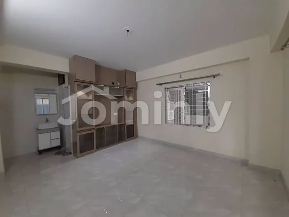 2200 Sqft South Facing Luxury Apartment for Rent | Bashundhara R/A Prime Location | 4 Bed, 2 Parking - 4