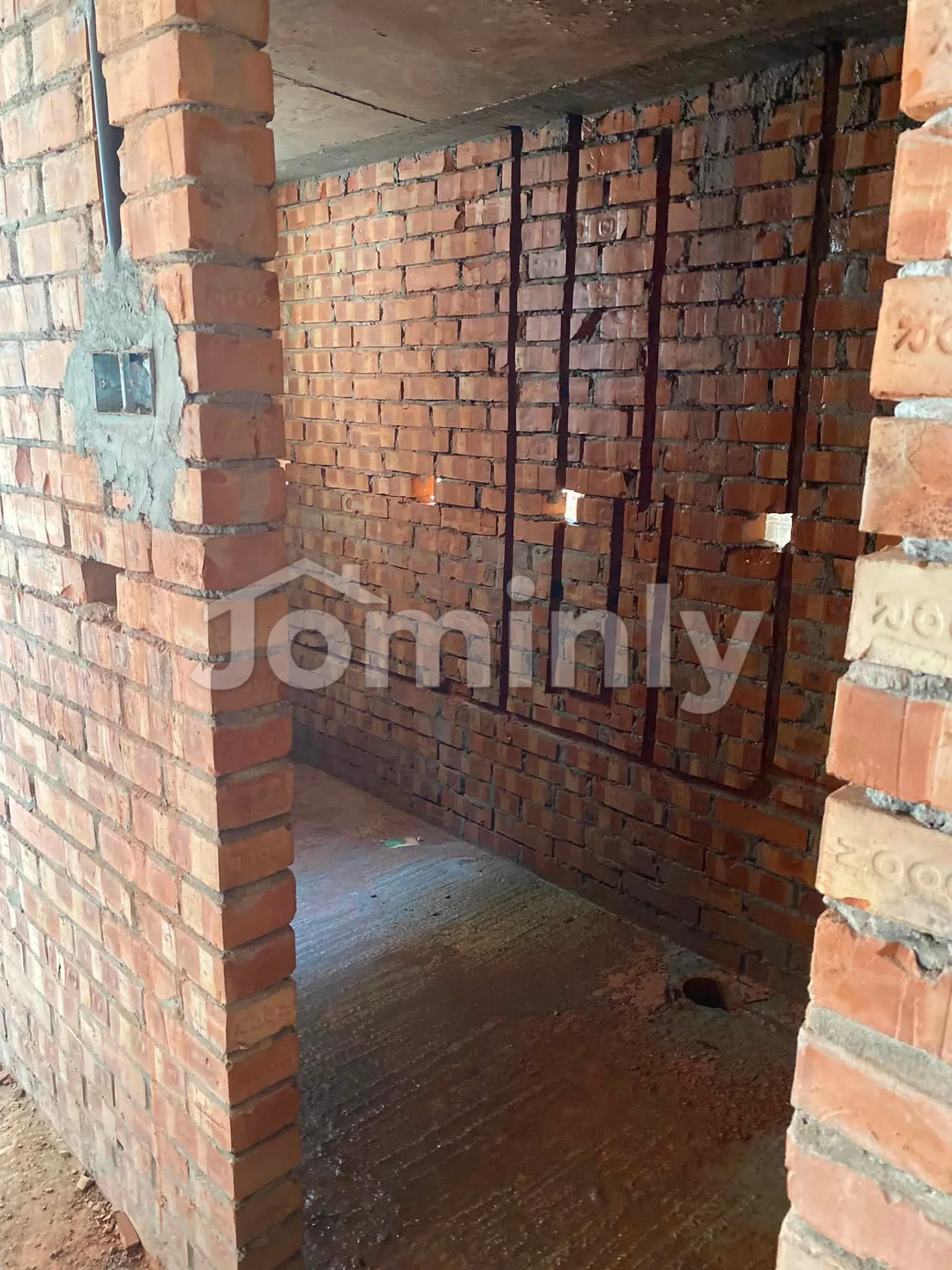 1410 Sqft Apartment with 120 Sqft Parking Space for Sale | South Banasree Block D | 3rd Floor Unit - 4
