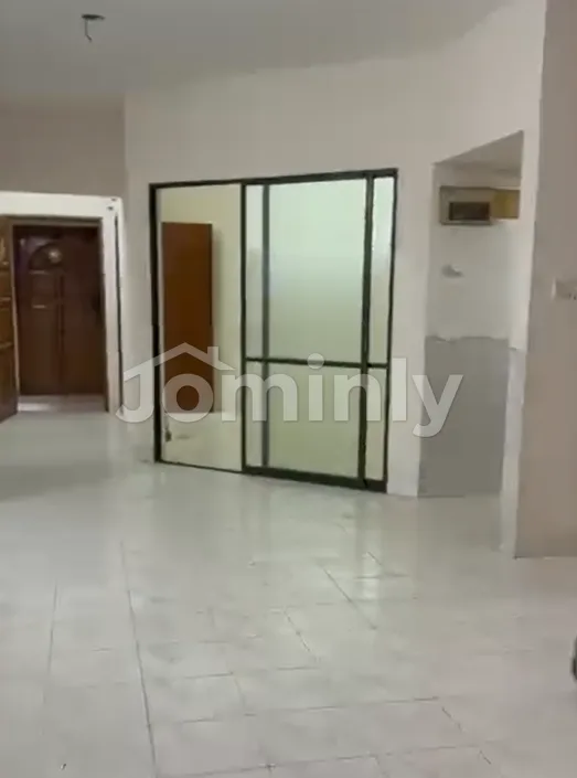 2252 Sqft Used Apartment for Sale | Dhanmondi 15 Bus Stop | 2nd Floor, Servant Room & Parking Included