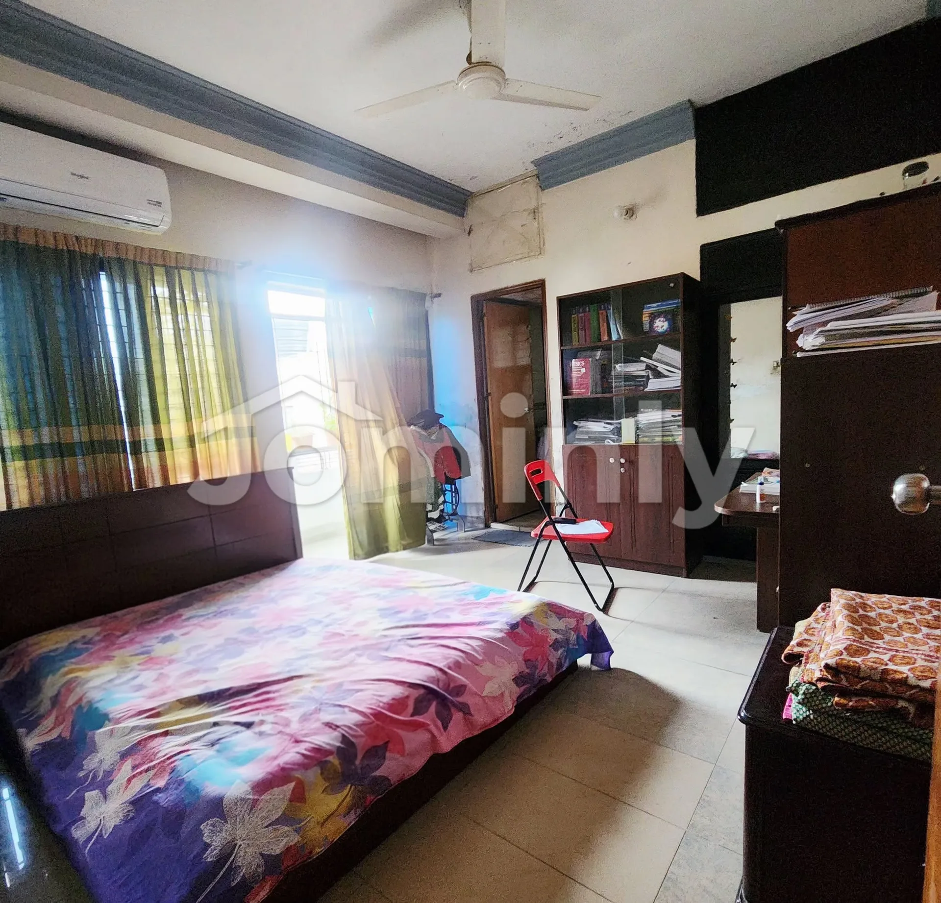 1650 SQFT 3-Bedroom 4th Floor South-Facing Corner Apartment for Sale | In Front of Park, Sector 13, Uttara, Dhaka - 5
