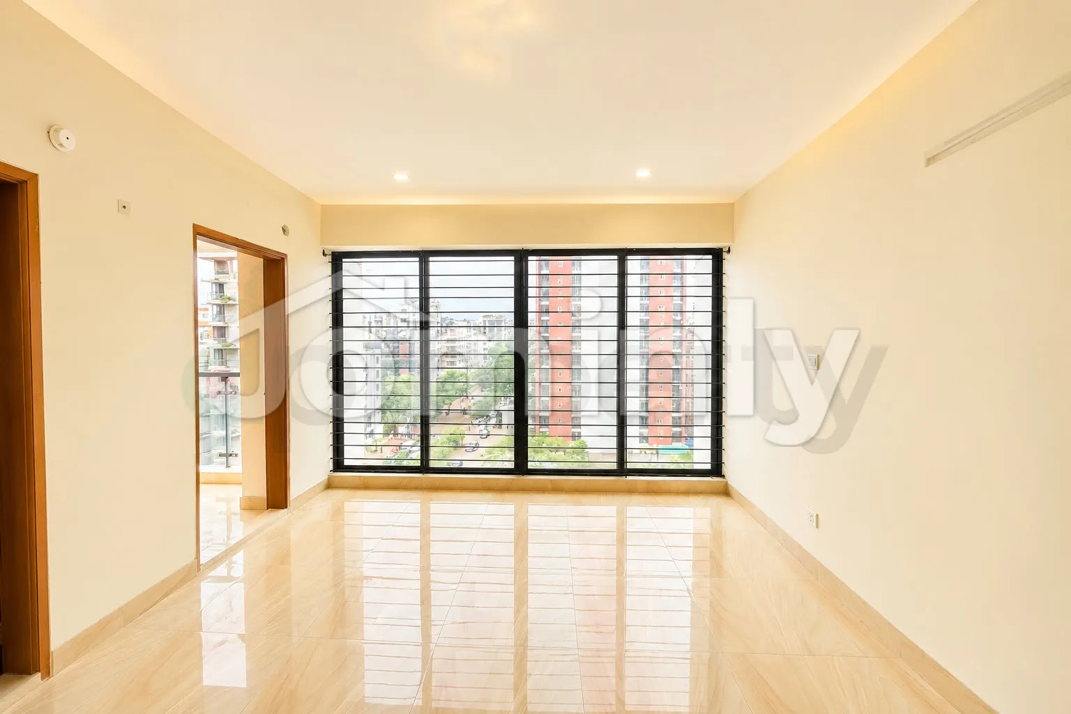 2085 SFT South-Facing Apartment for Rent | Bashundhara R/A | 8th Floor | Parking, Lift, Generator, Security, CCTV, Intercom - 3