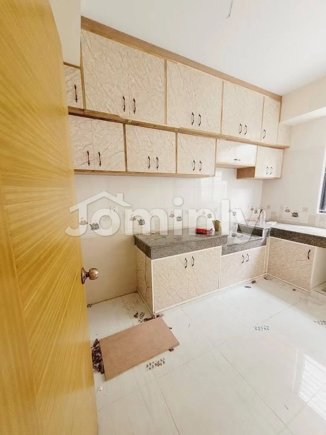 2200 Sqft Semi Furnished Apartment for Rent | Bashundhara R/A | 4 Bedrooms, 4 Bathrooms, 3 Balconies, Separate Drawing & Dining Area - 4