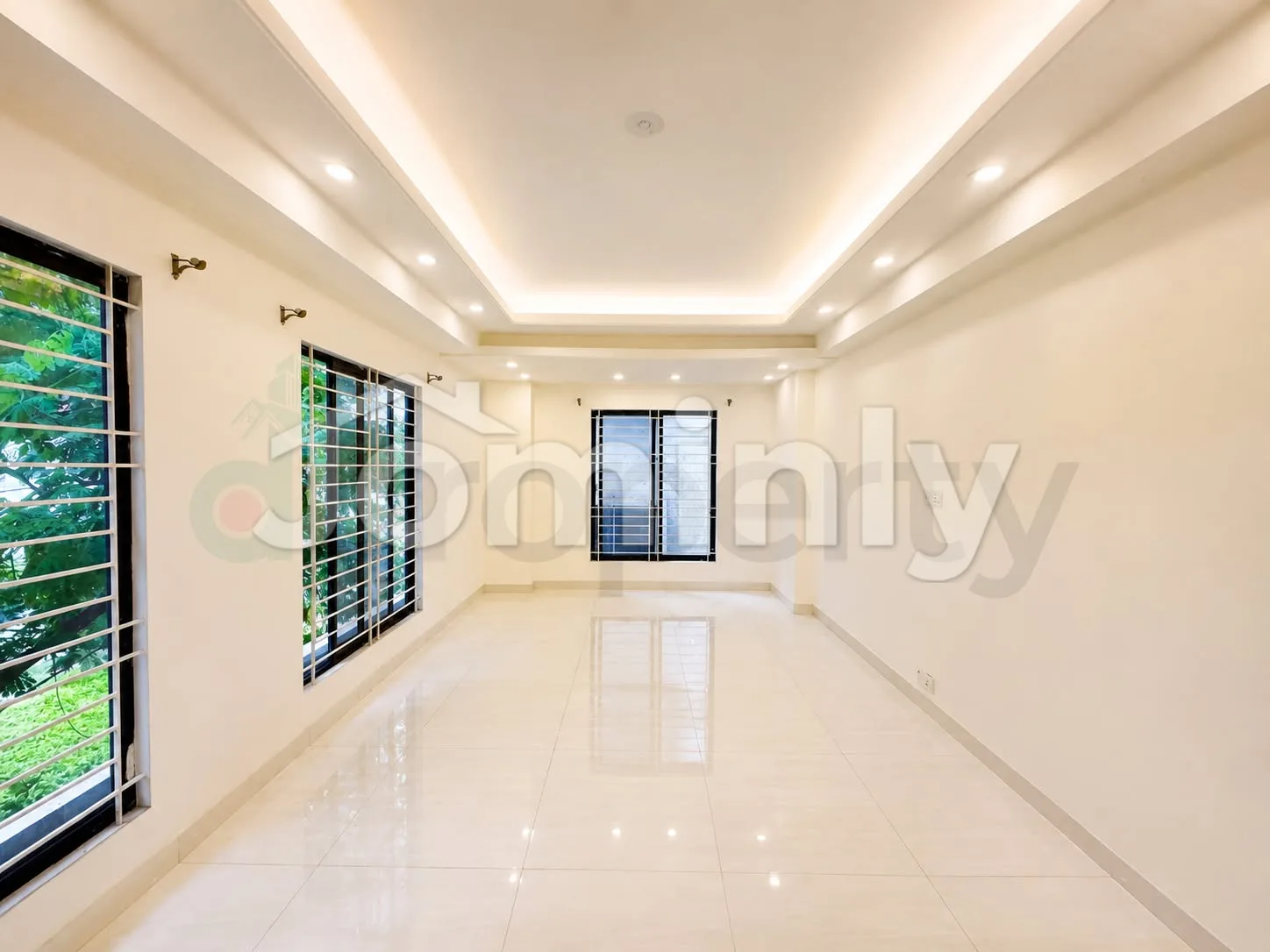2400 SFT South-Facing Apartment for Rent | Bashundhara R/A | 3rd Floor | Lift, Generator, Security, CCTV